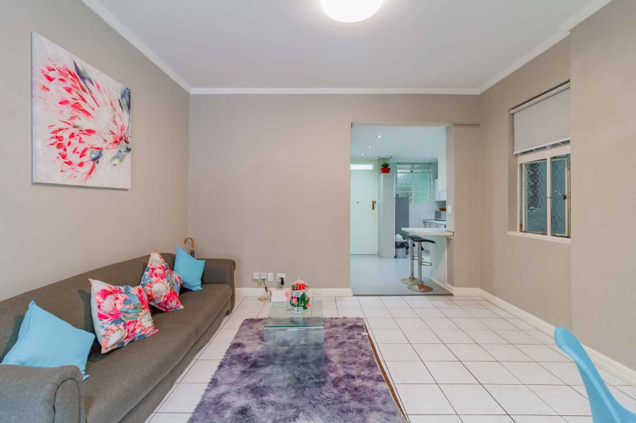 To Let 1 Bedroom Property for Rent in Sea Point Western Cape